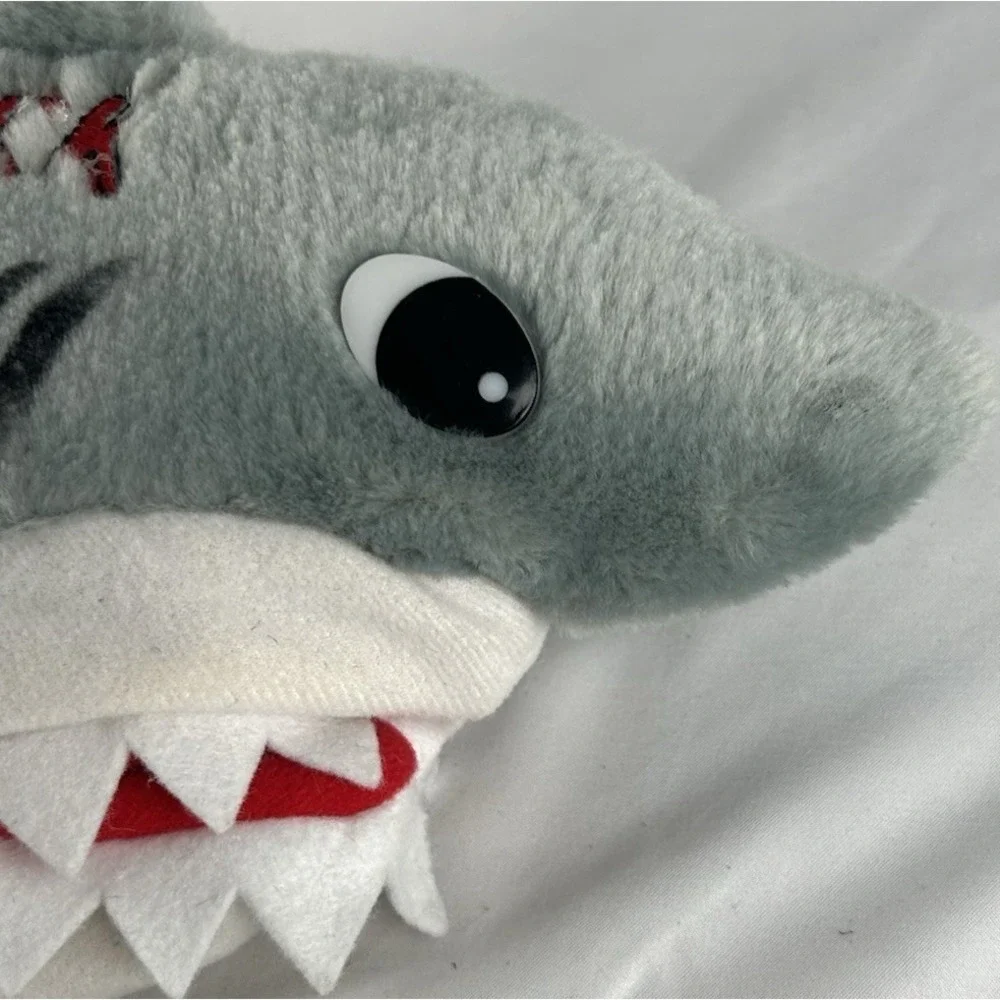 Vintage Jerry Tarkanian Tark The Shark Plush Hand Puppet UNLV Running Rebels